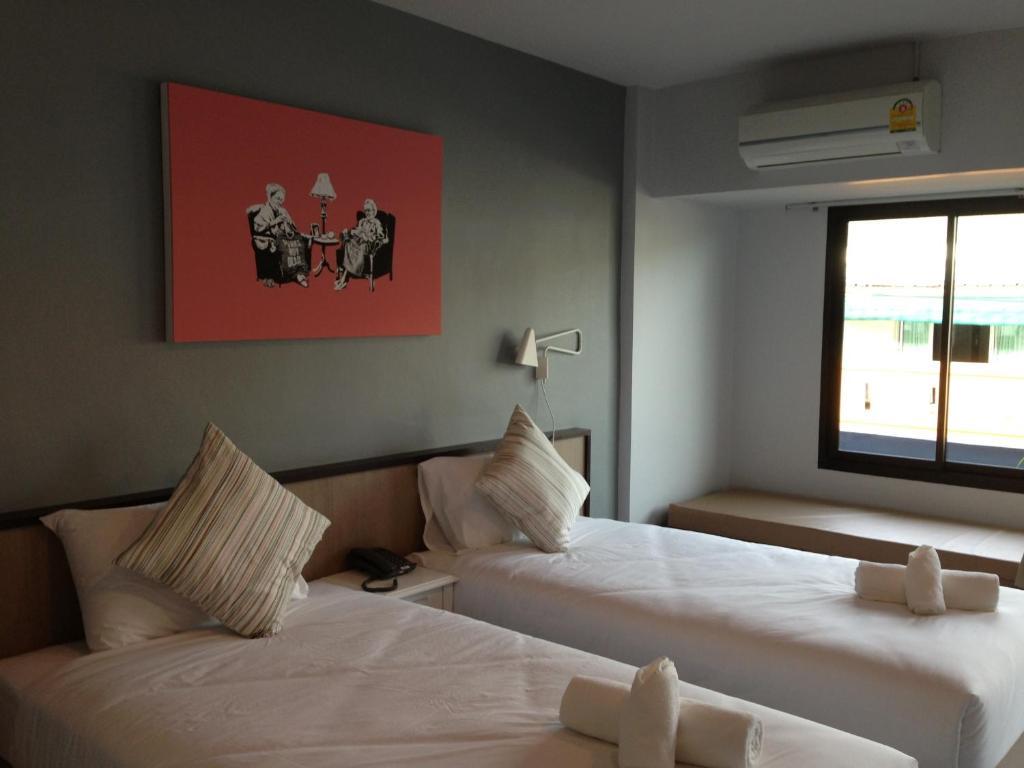 Chalong Sea Breeze Hotel Exterior foto
